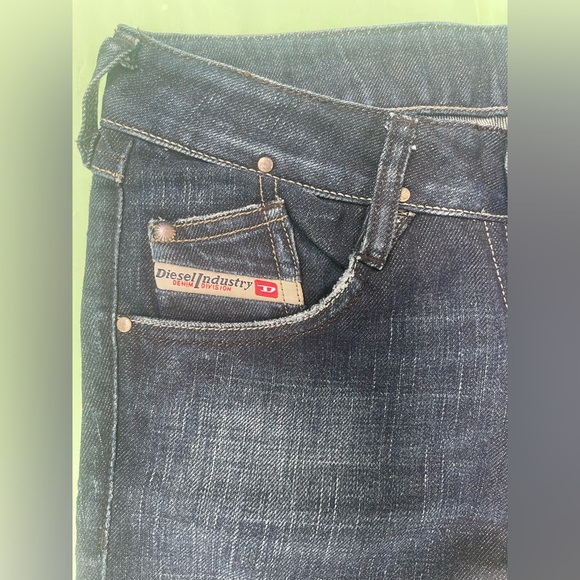 Diesel Woman’s Dark Blue Vintage CLUSH Jeans size 24 New With Tags - Picture 2 of 16